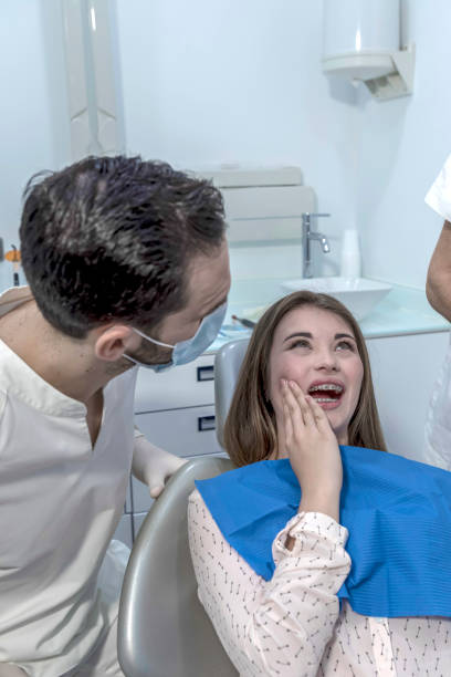 Best Tooth Infection Emergency Dentist  in Mira Monte, CA